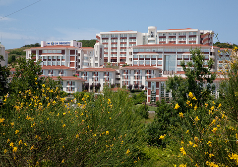 İstanbul Yeni Yüzyıl Üniversitesi kampüsü