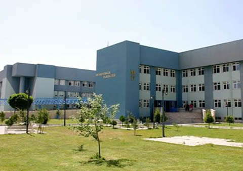 Doğu Akdeniz Üniversitesi kampüsü