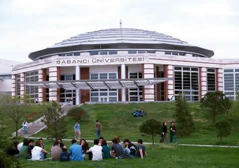 Arkın Yaratıcı Sanatlar Ve Tasarım Üniversitesi kampüsü